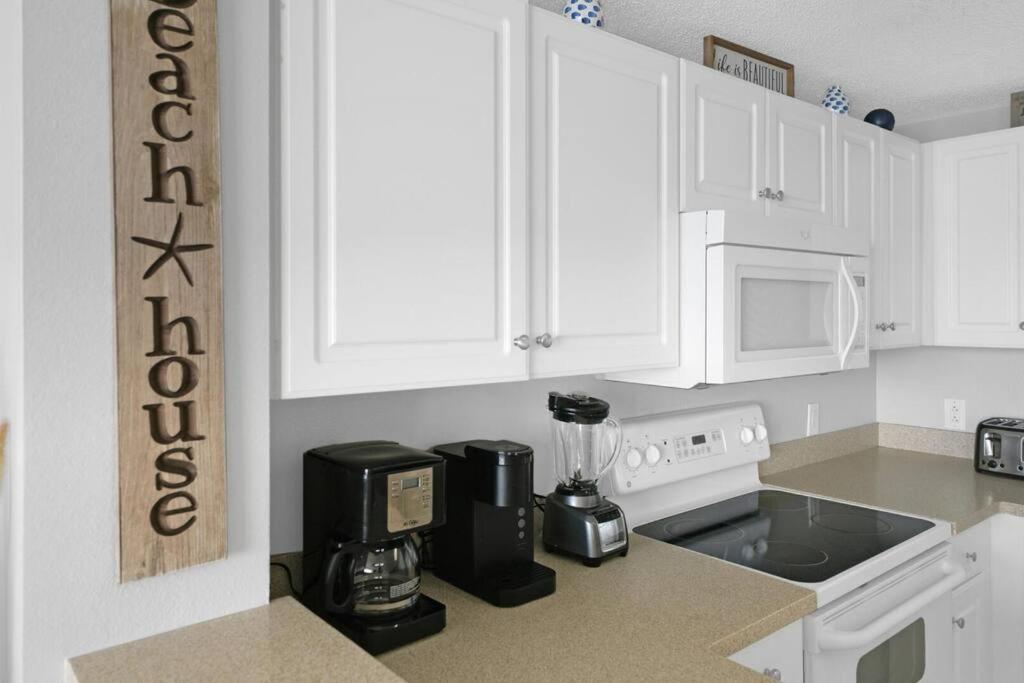 Beachfront Condo #607 At Majestic Beach Resort Panama City Beach Exterior photo